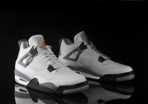 Air Jordan 4 Retro 